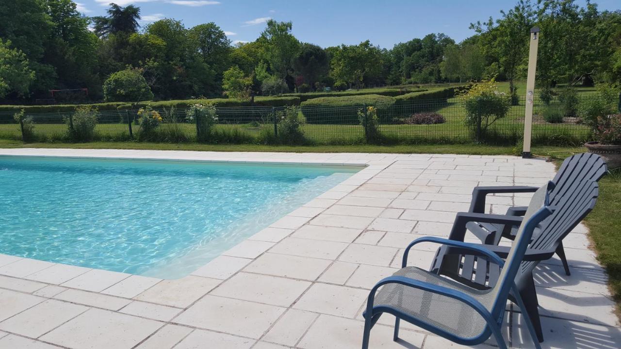 La Roseraie Neuville-du-Poitou Exteriér fotografie
